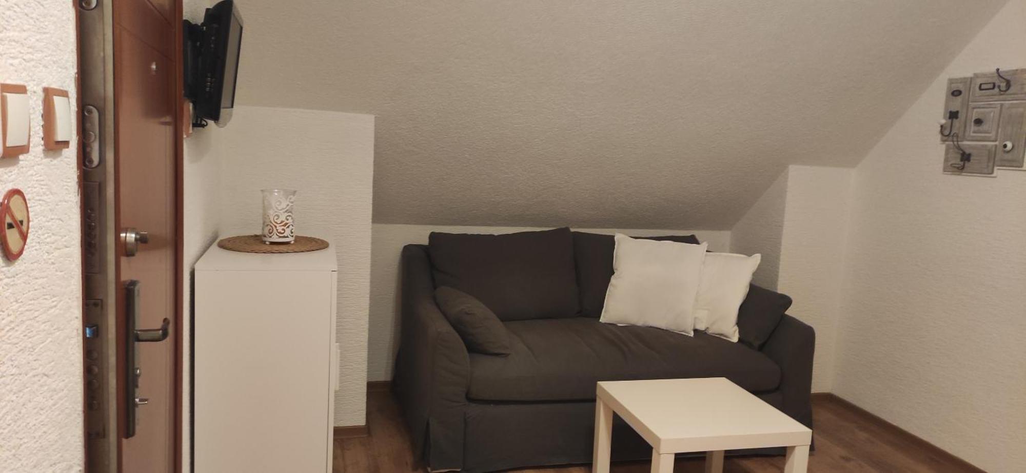 Apartman Nad Vinnym Sklepom Pouzdrany Buitenkant foto
